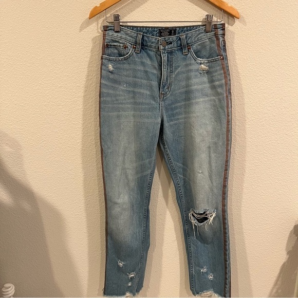Abercrombie and Fitch Annie High Rise Girlfriend jeans blue w red stripe size 26 - Picture 2 of 13
